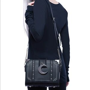 ⚠️sold off posh⚠️NWT KILLSTAR MYTH HANDBAG